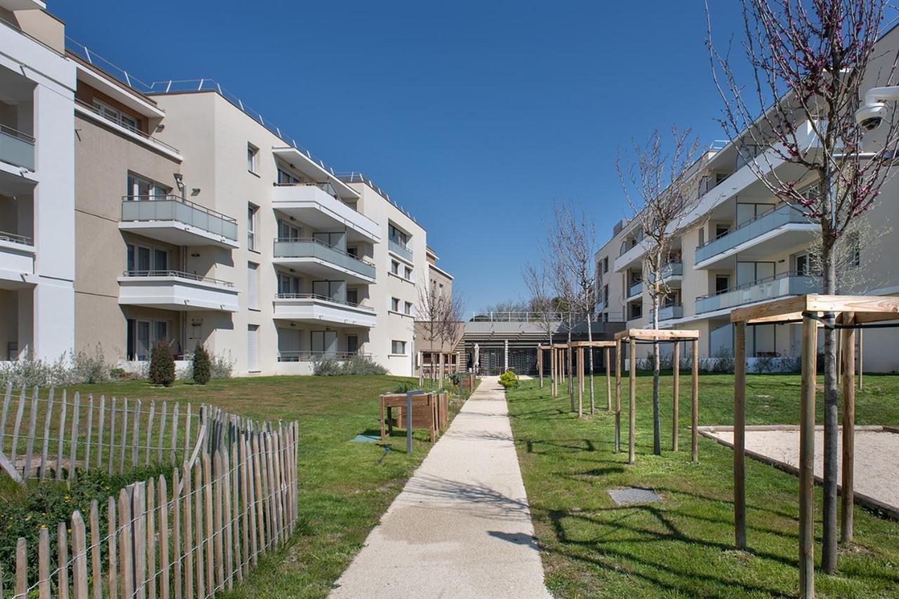 Domitys Les Tourmalines Carpentras Exterior foto